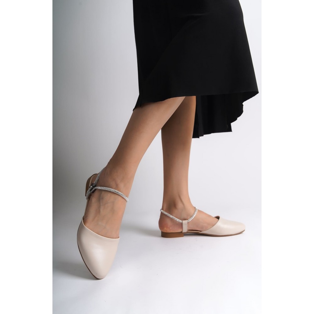 ARIANA Lastikli Ortopedik Rahat Taban Bilekten Taş Detaylı Kadın Babet Ayakkabı KT Krem